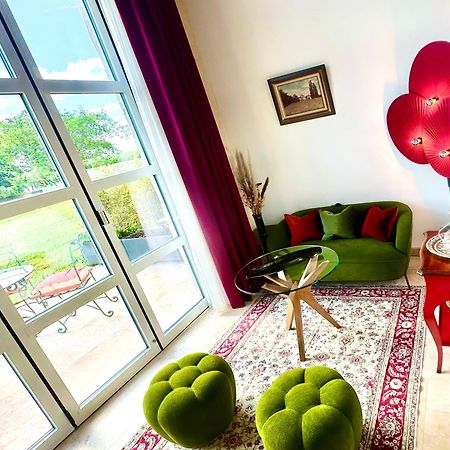 Chateau De Lafont Suites Saint-Vivien  Bagian luar foto